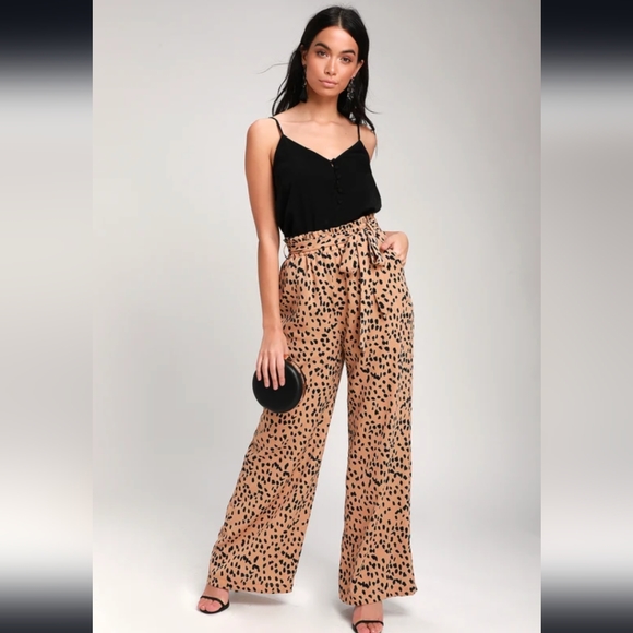 Lulu's Leopard Print Wide Leg Paper-Bag Waist Pant Size S - Picture 4 of 5